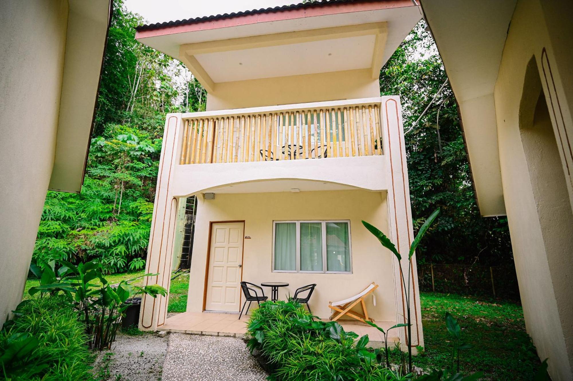 Lilla Rainforest Retreat - Hulu Langat Exteriör bild