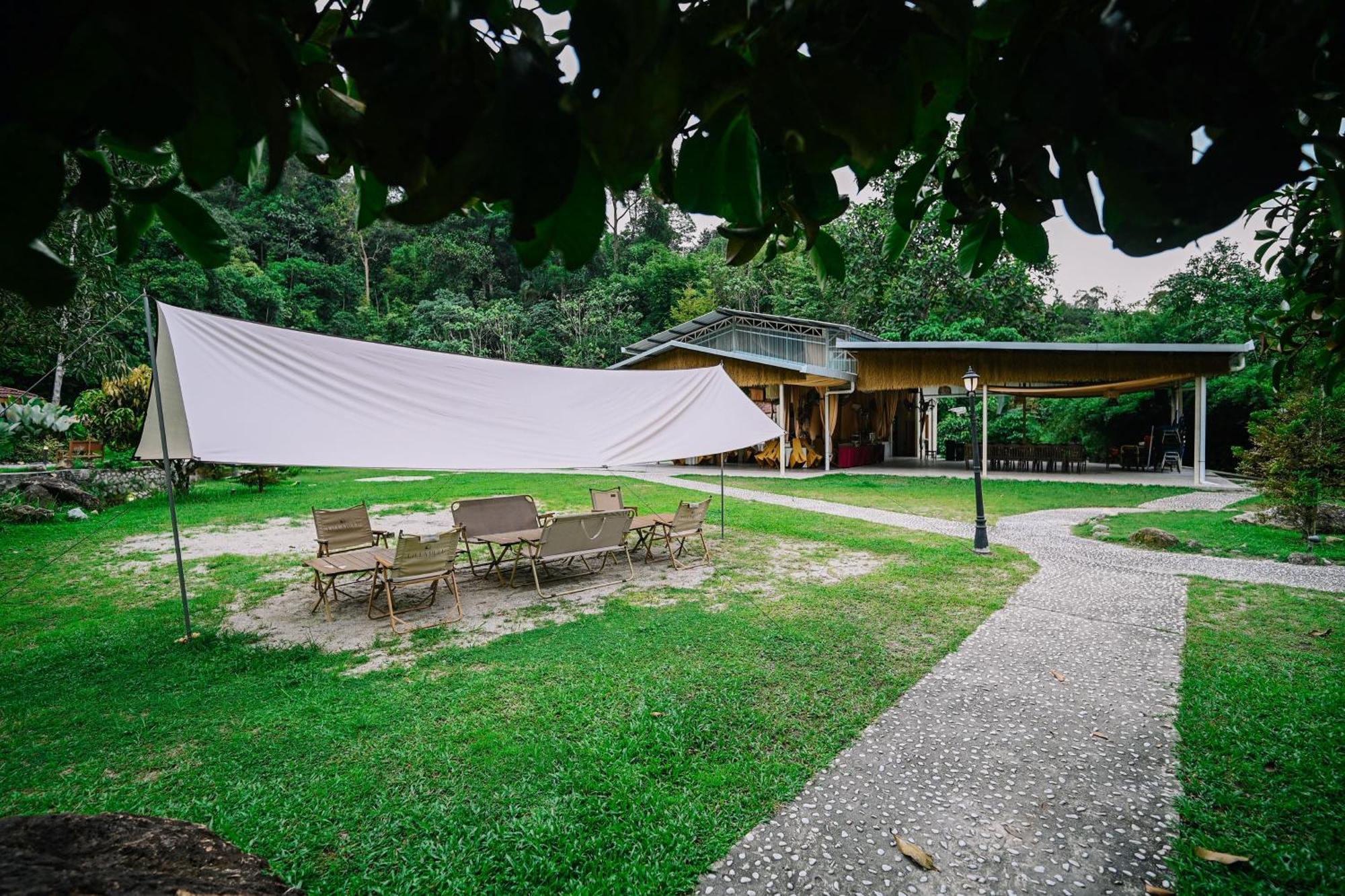 Lilla Rainforest Retreat - Hulu Langat Exteriör bild